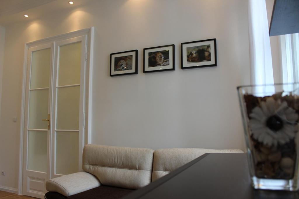 Leo Apartment Obchodna - Family Bratislava Exterior photo