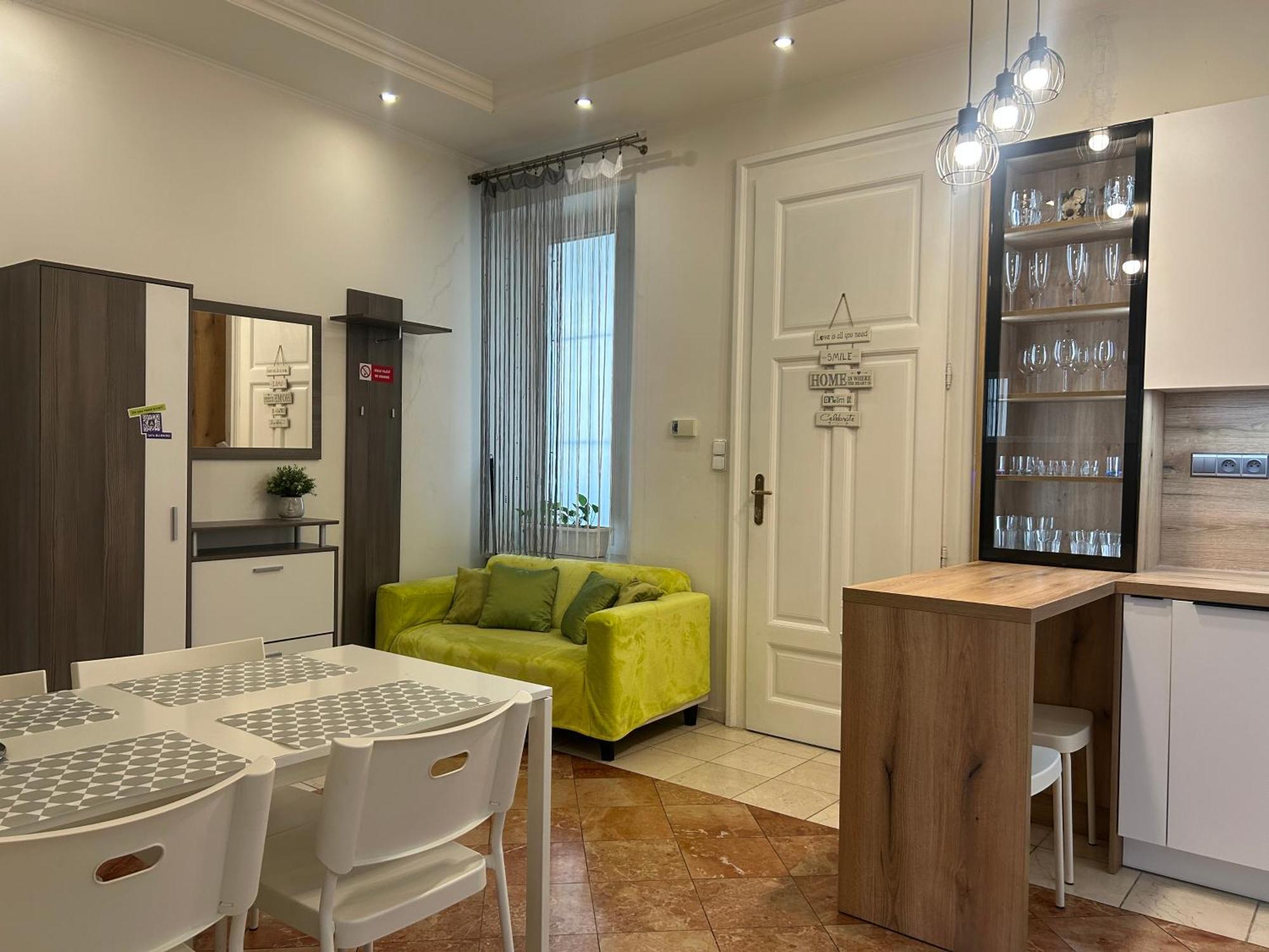 Leo Apartment Obchodna - Family Bratislava Exterior photo